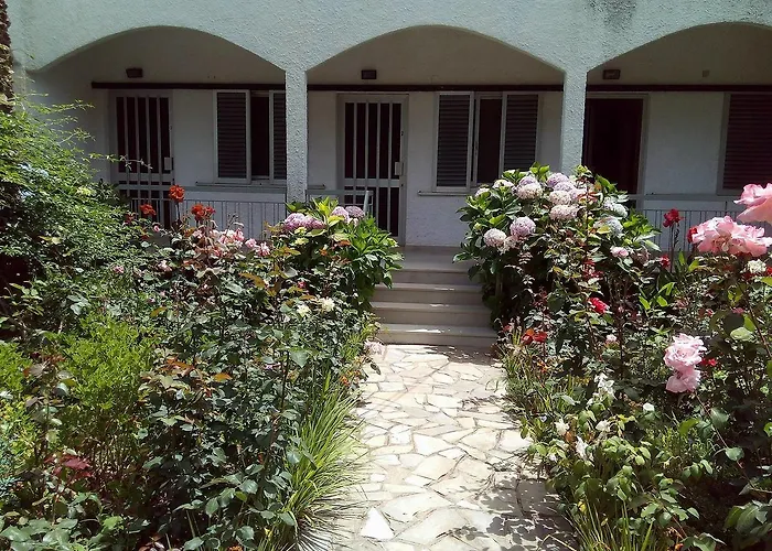 Margarita Apartments